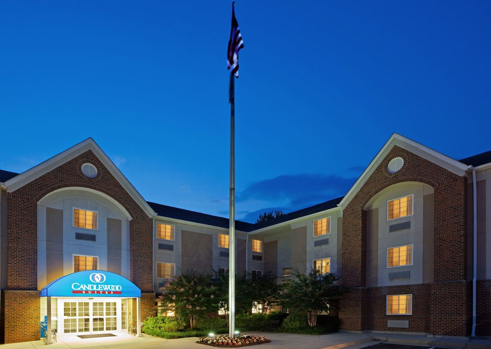 Candlewood Suites Washington Fairfax by IHG - photo 35