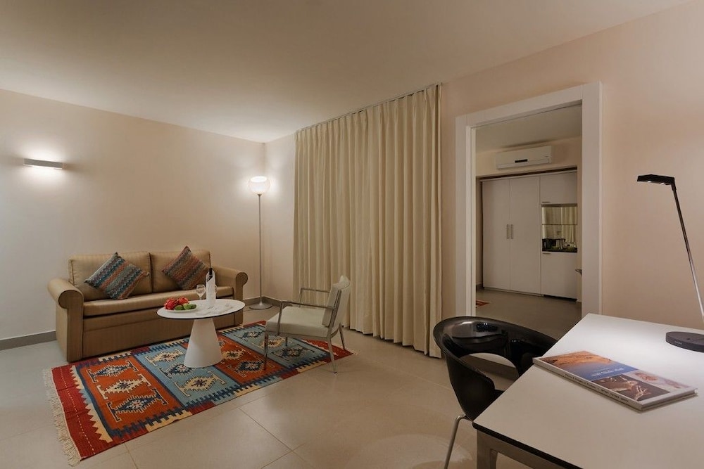 Desert Iris Hotel — Yeroham — photo 5