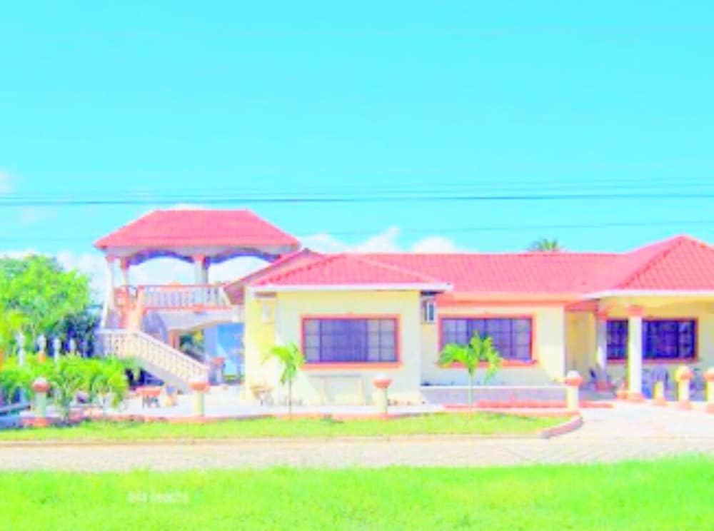 Shores Plantation in Tela, Honduras