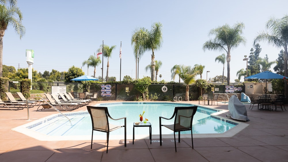 Holiday Inn Santa Ana Orange Co. Arpt by IHG - photo 16