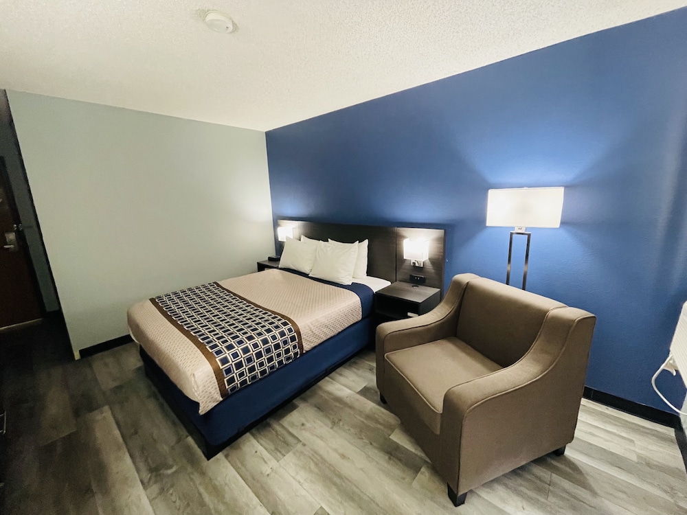 Americas Choice Inn And Suites - photo 8