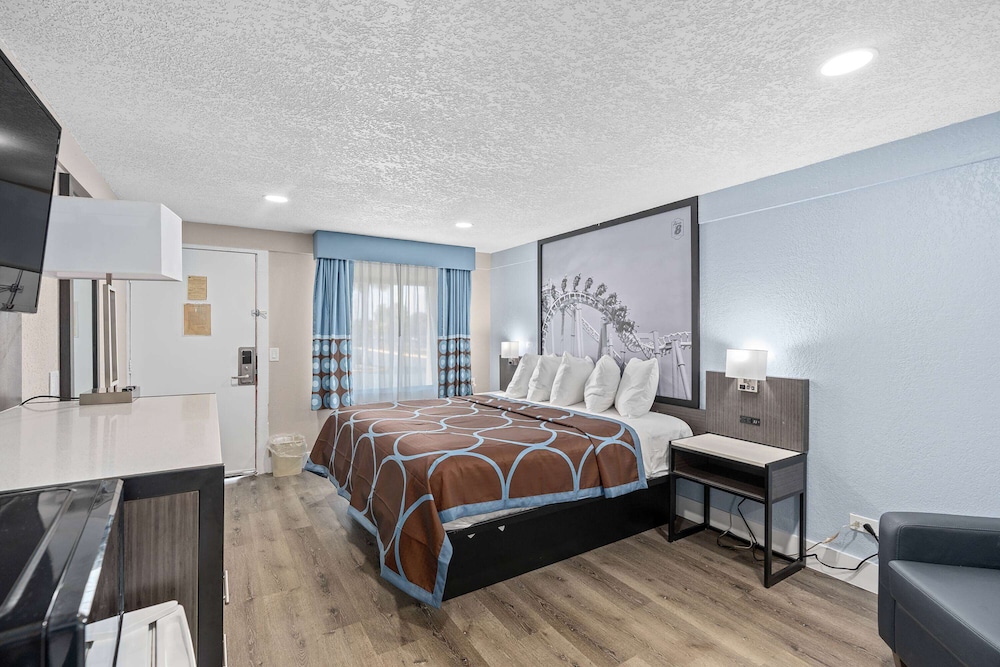 Super 8 by Wyndham Kissimmee Orlando - photo 16