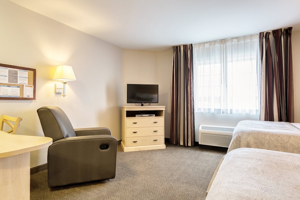 Candlewood Suites Paducah by IHG - photo 25