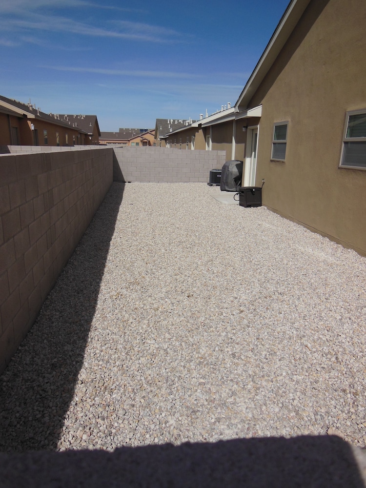 Desert Trails Luxury Suites - photo 18