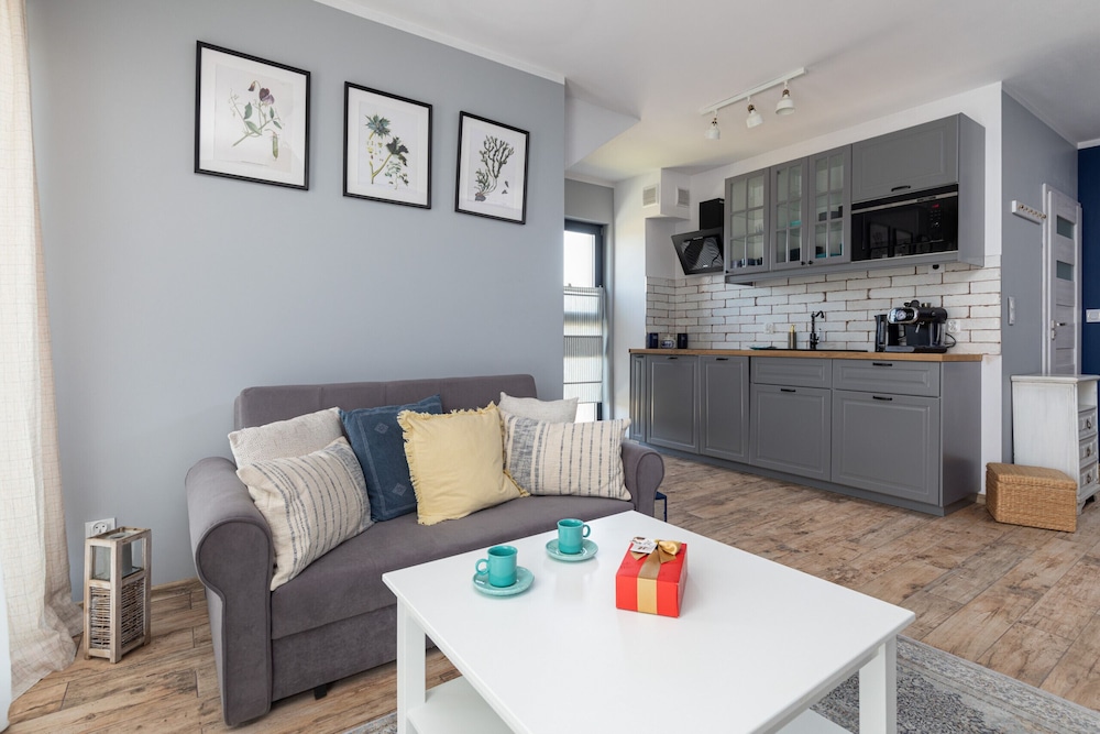 Little Laguna Apartments Sauna & Parking by Noclegi Renters — 4-Star Luxury Hotel in Dziwnow, Poland