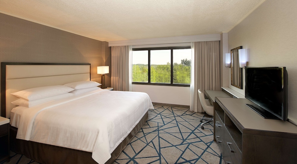 Embassy Suites by Hilton Portland Tigard - photo 16