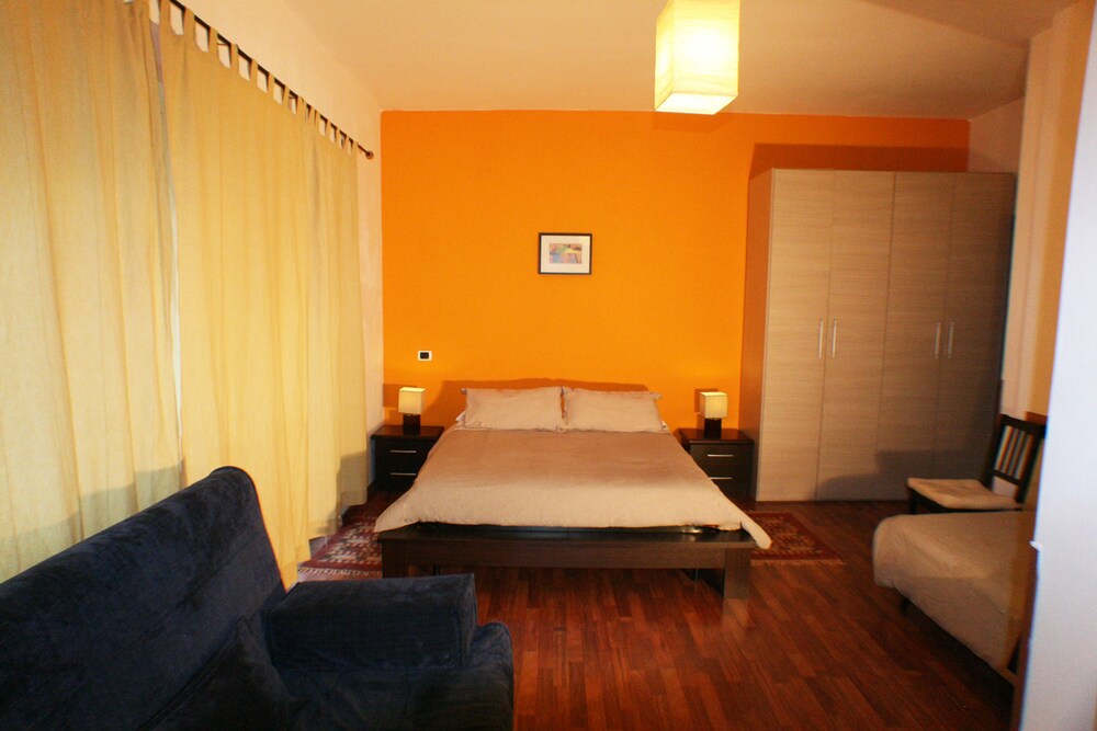 Lt Rooms - last minute hotel in Rome