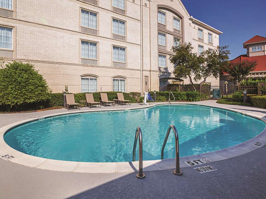 La Quinta Inn & Suites by Wyndham Dallas Plano West - photo 7