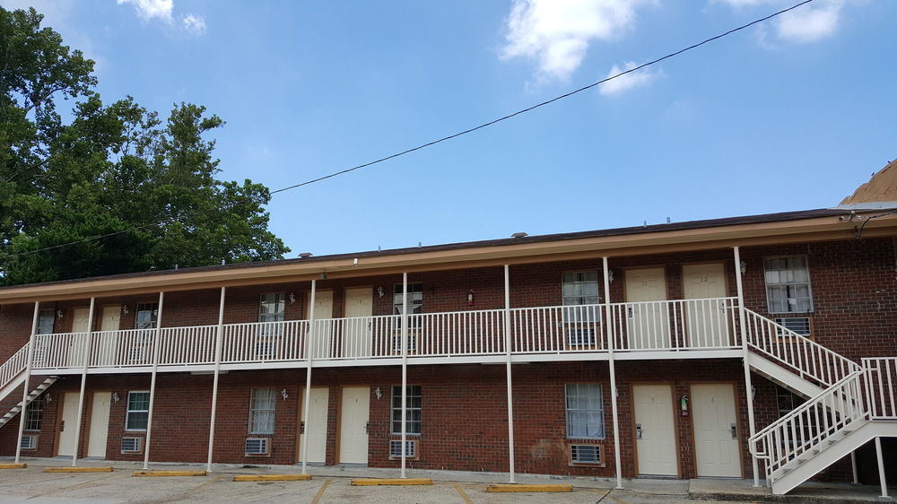 Jefferson Inn and Suites - photo 28
