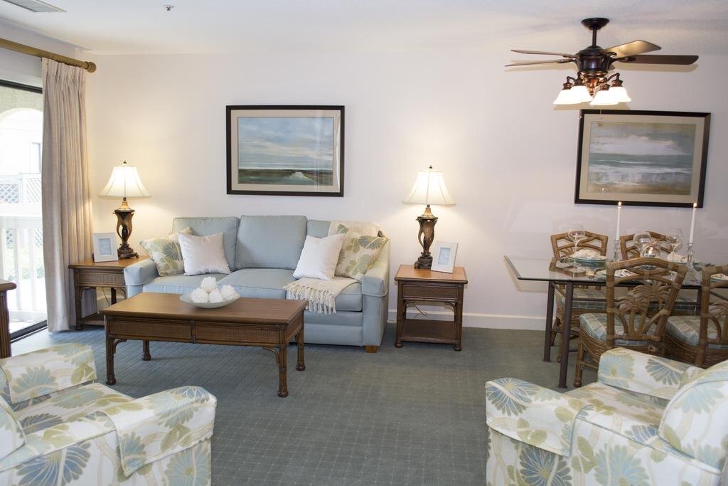 Port O' Call Resort - photo 3