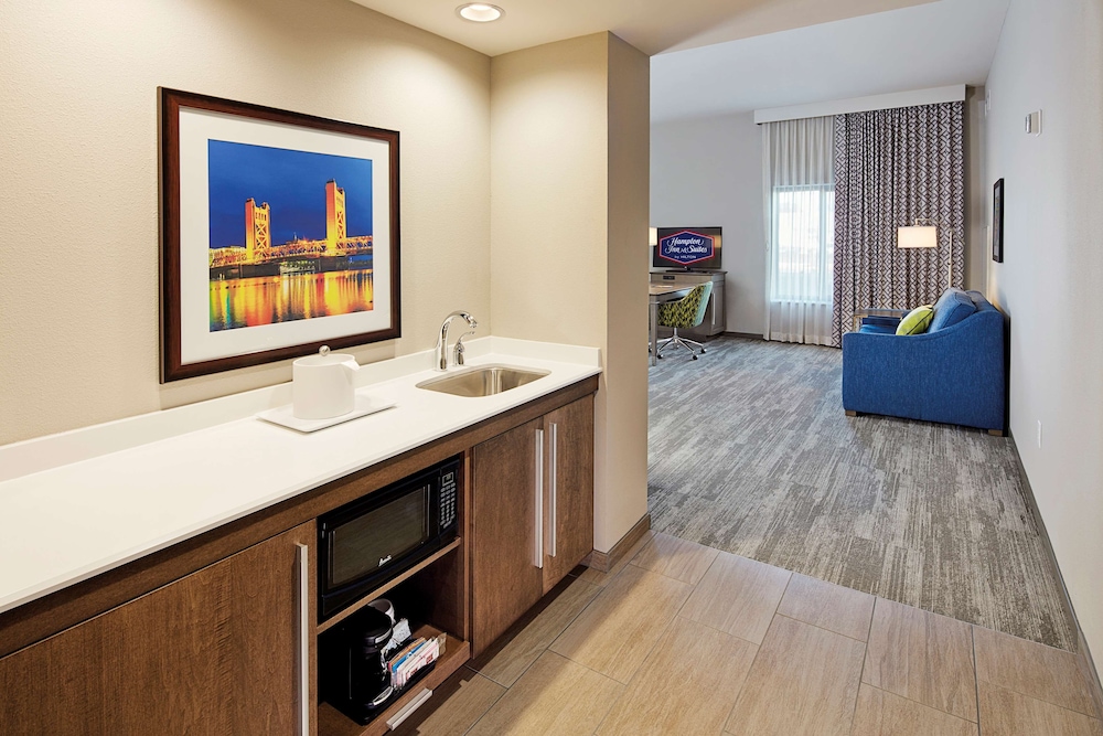 Hampton Inn & Suites Sacramento at Csus - photo 28