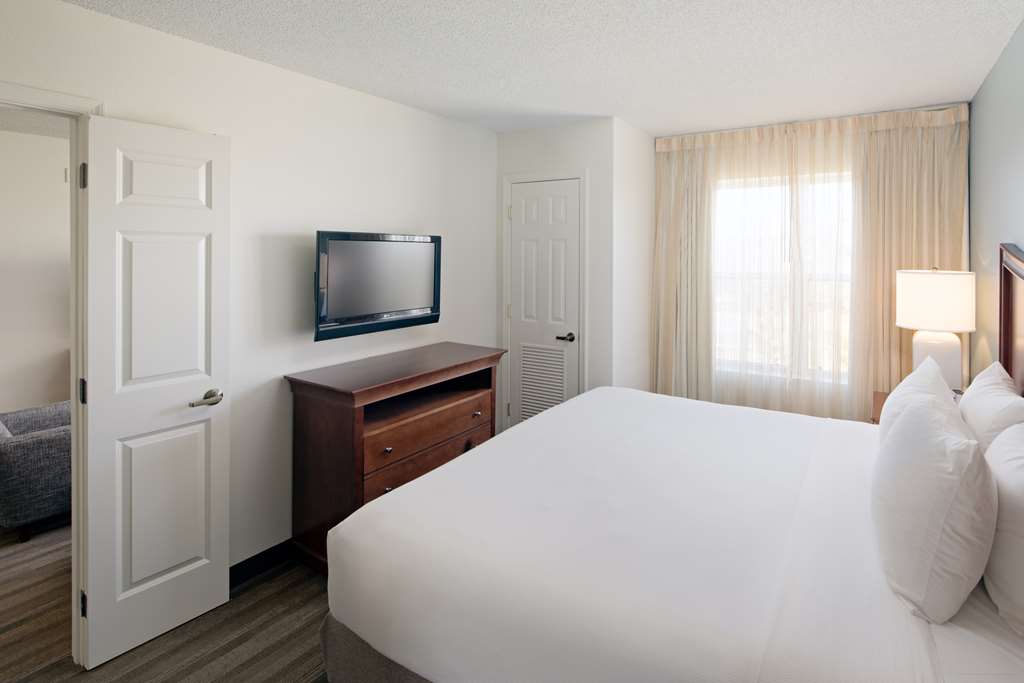 Hyatt House Herndon Reston - photo 9