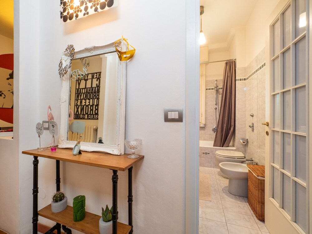 Luvi Villoresi 28 — 4-Star Luxury Hotel in Milan, Italy