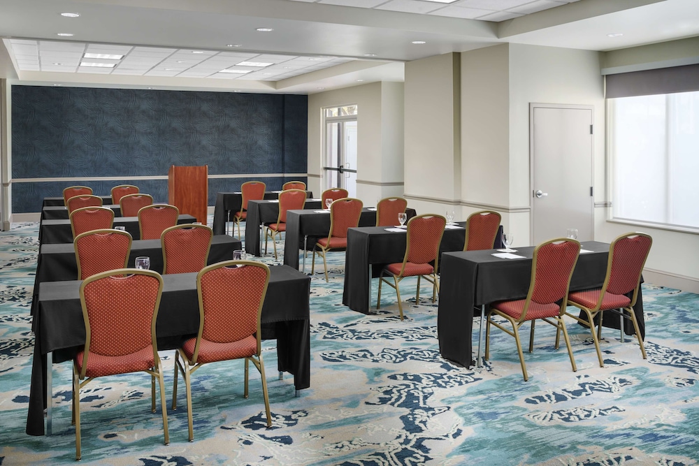 Hilton Garden Inn Orlando at SeaWorld - photo 28