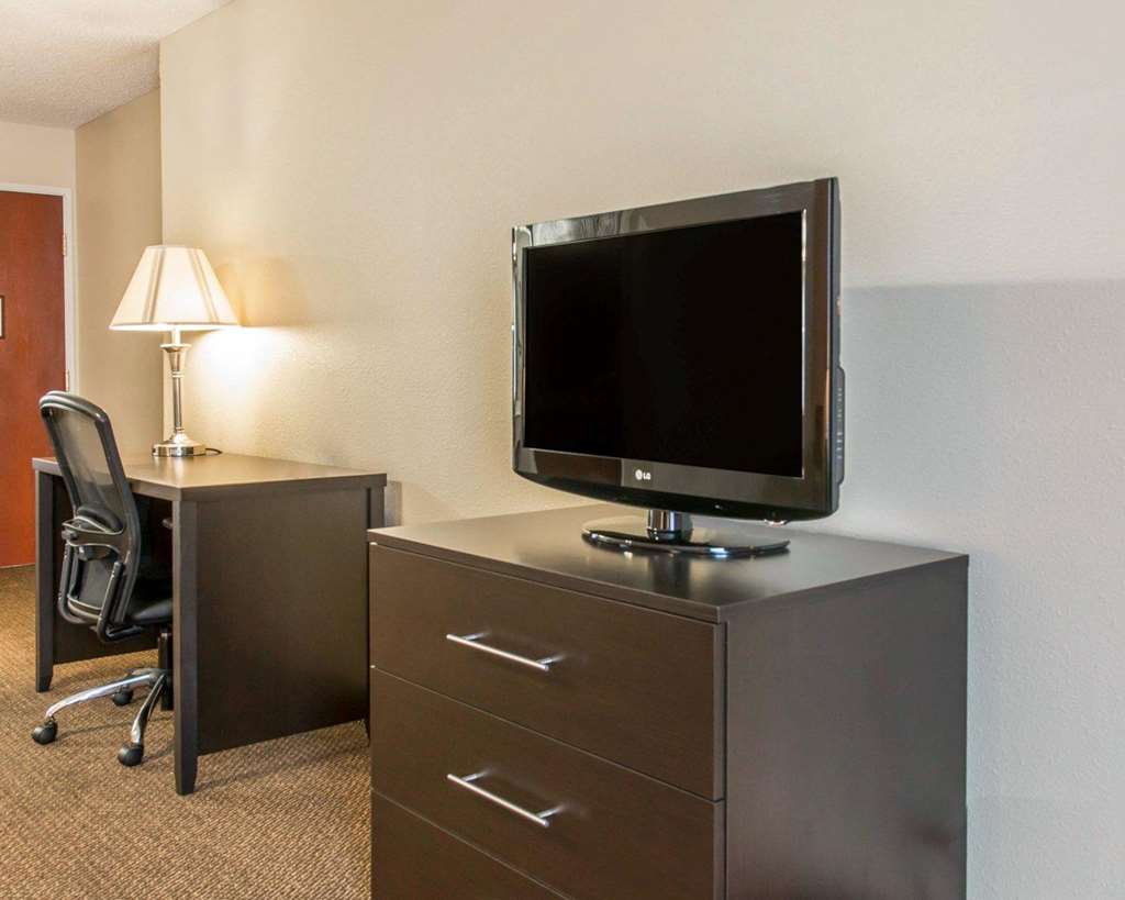 Quality Inn & Suites Niles - photo 53
