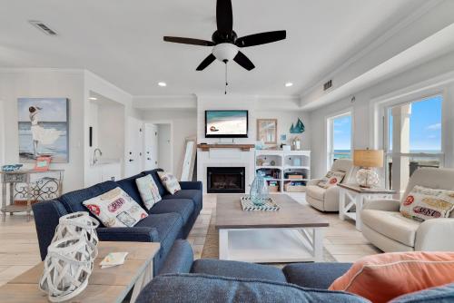 Beach Hair Don’t Care in Gulf Shores, United States