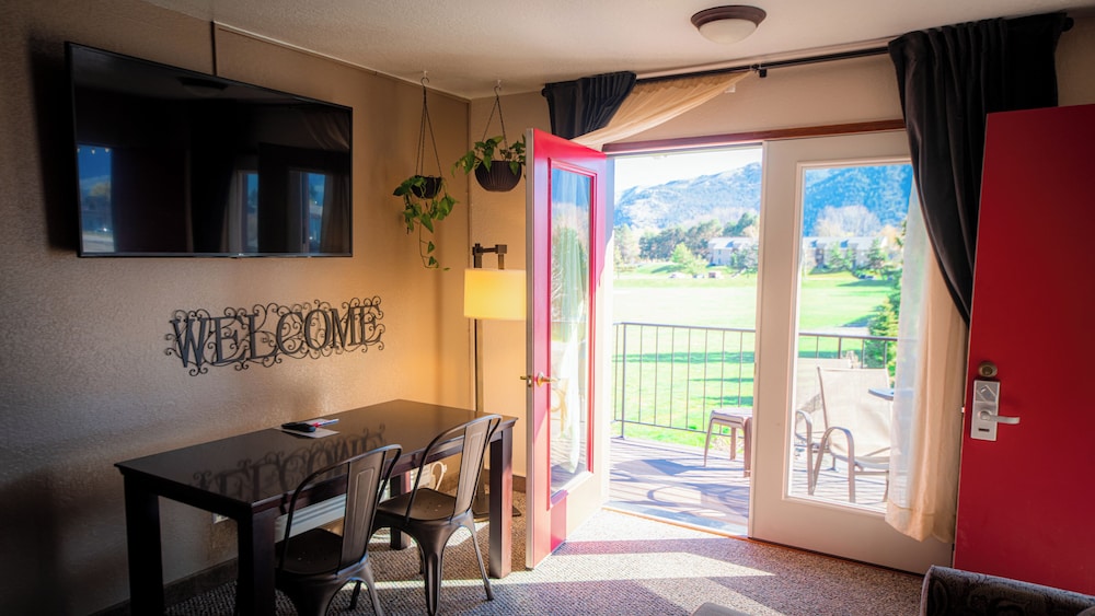 Mountain View Lodge - photo 3