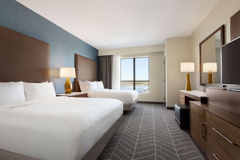 Embassy Suites by Hilton Wilmington Riverfront - photo 13