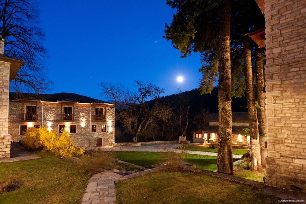 The Chatzigaki Manor - carbon neutral hotel in Pyli