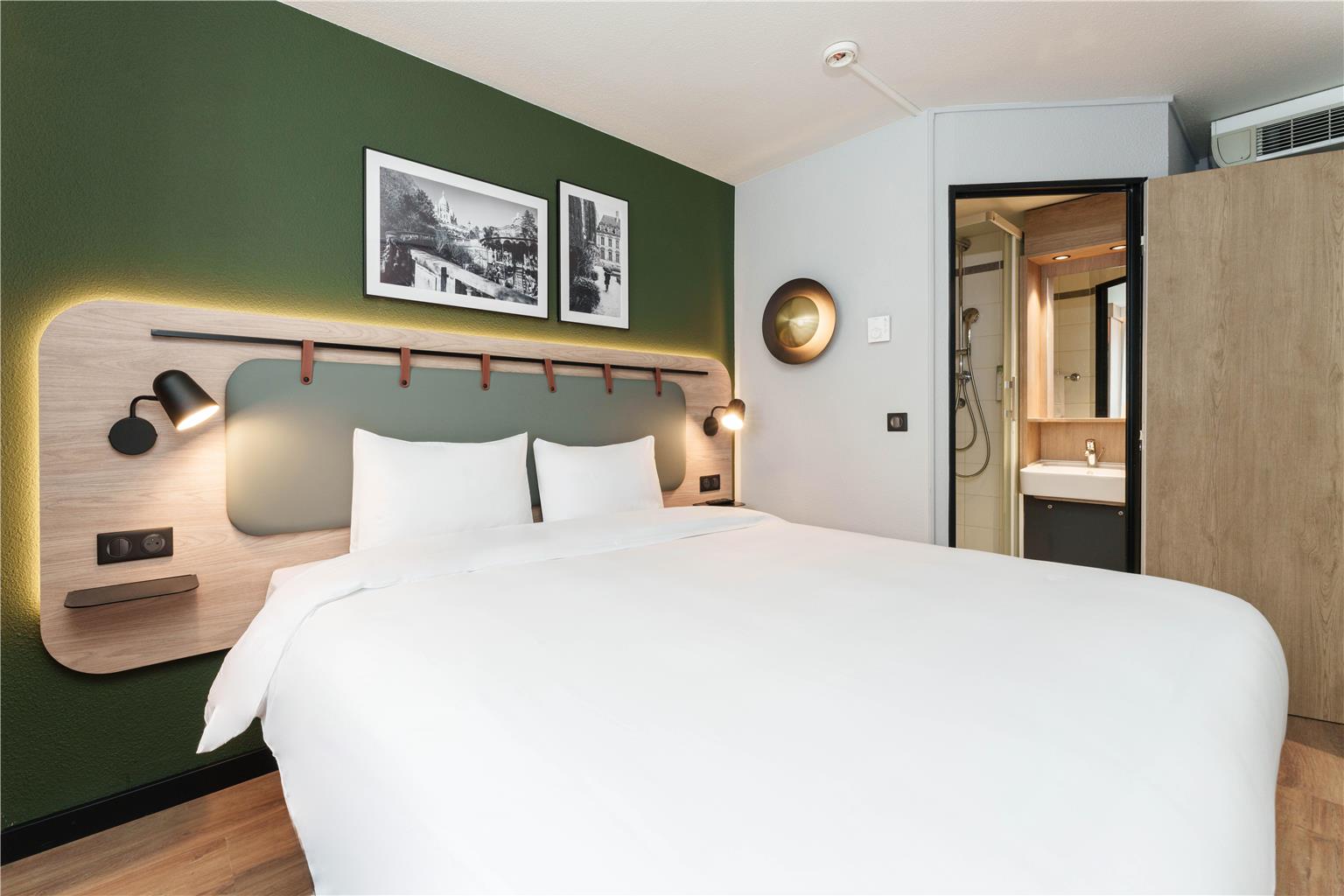 Hotel Campanile Dijon Centre Gare in Dijon, France