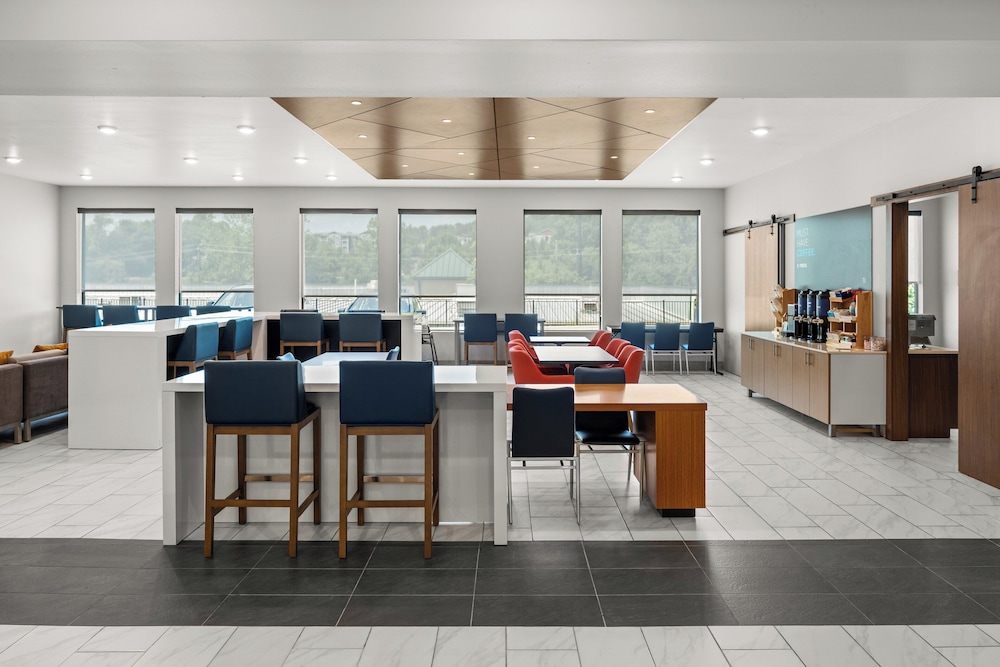 Holiday Inn Express Asheville Woodfin by IHG - photo 34