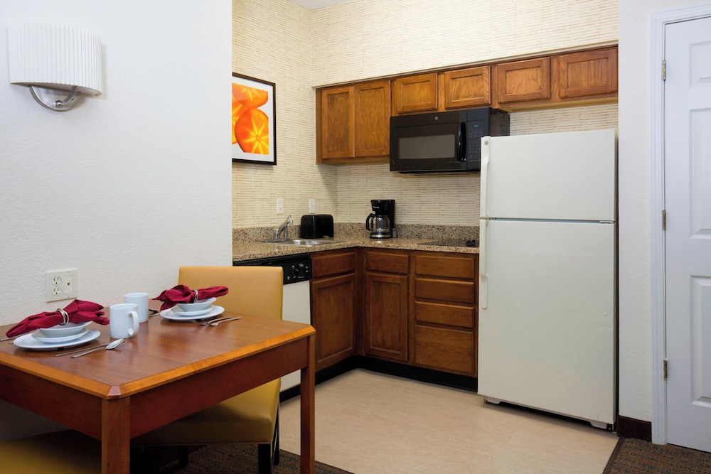 Residence Inn by Marriott Olathe Kansas City - photo 8
