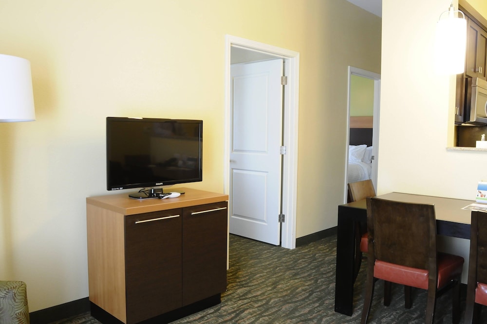 TownePlace Suites Redding - photo 12