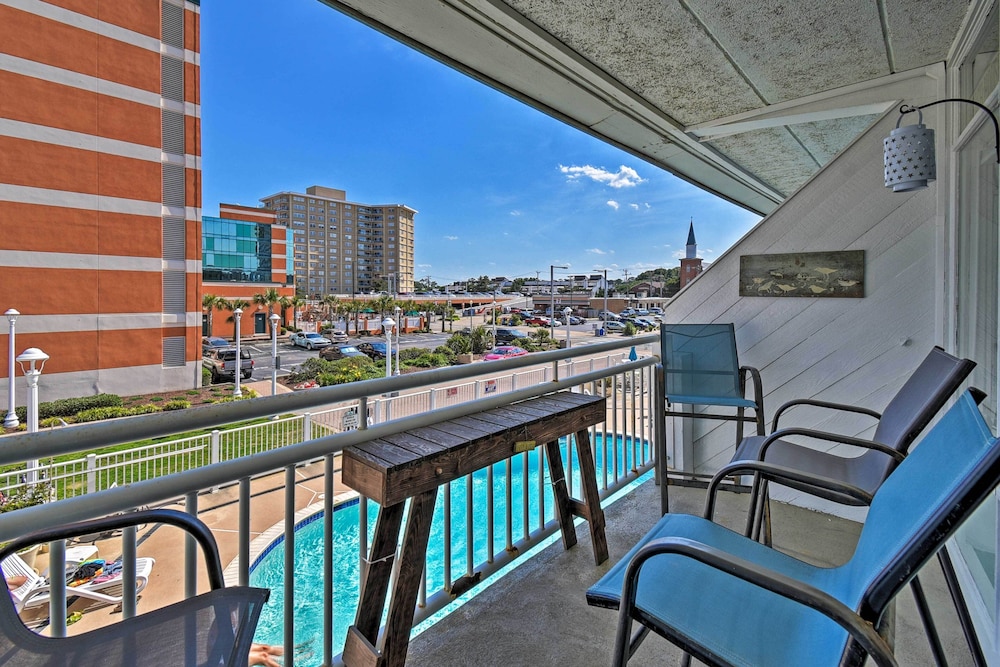 Oceanfront Resort Studio on Virginia Beach in Virginia Beach, United States