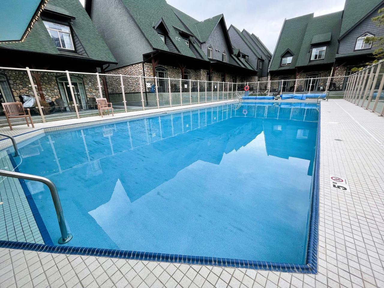 Renovated Chalet at Mystic Springs Pool Hot Tub — 4-Star Luxury Hotel in Canmore, Canada