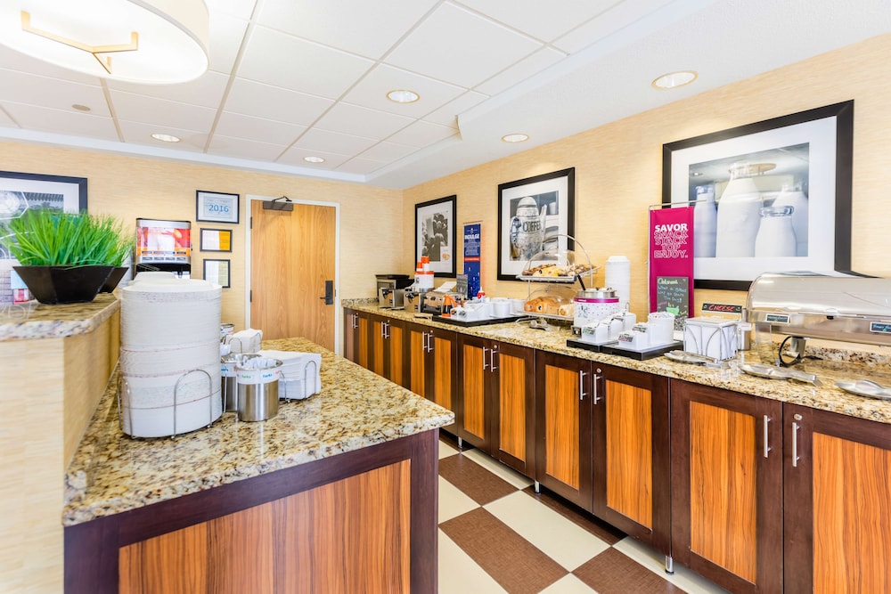 Hampton Inn St. Charles St. Peters - photo 43