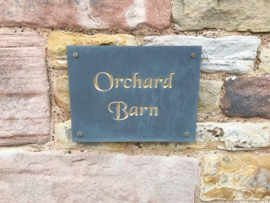 Chic 2 Bed Near Alton Towers Polar Bears Peak District in Leek, United Kingdom