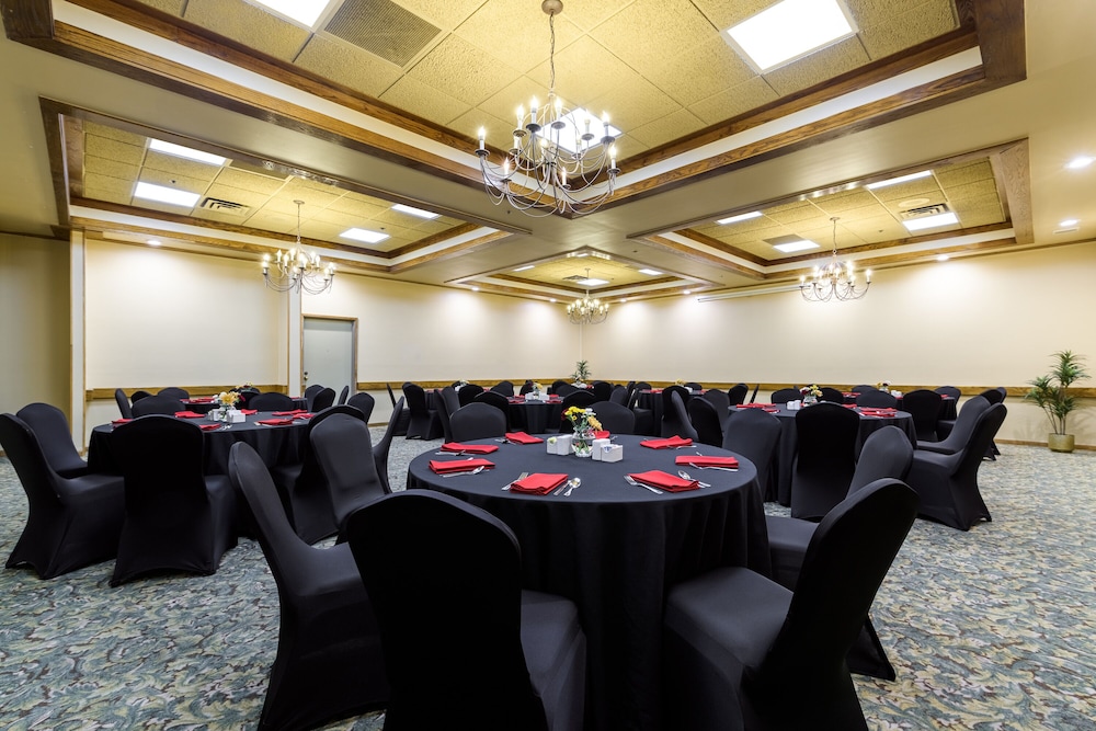 Grand Vista Hotel - photo 34
