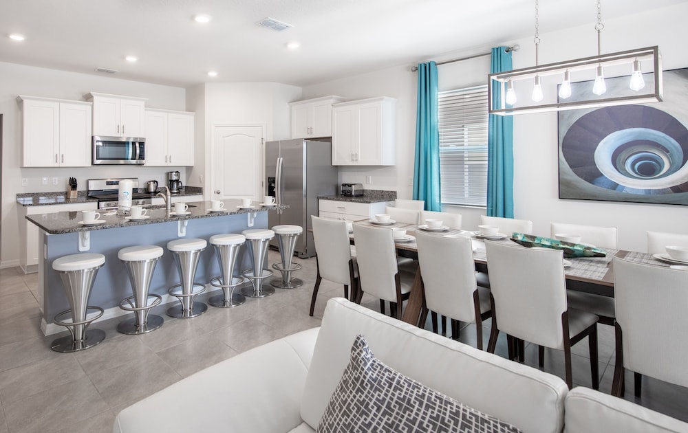 7572oml solterra Resort 7 Bedroom Home by RedAwning - photo 13