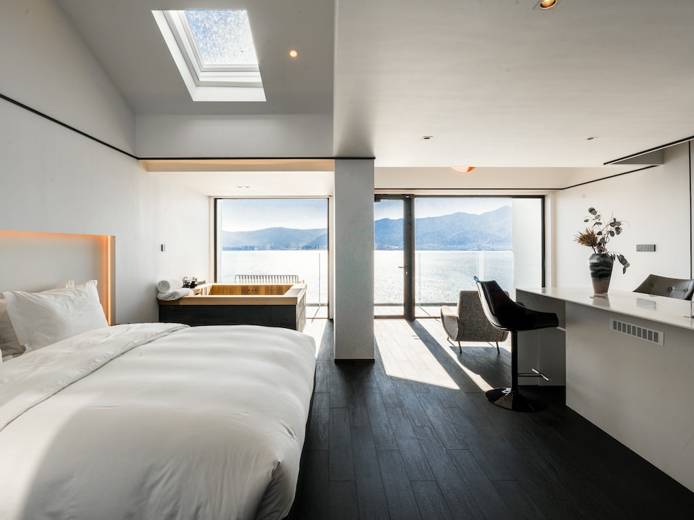 Mont Xix - carbon neutral hotel in Dali