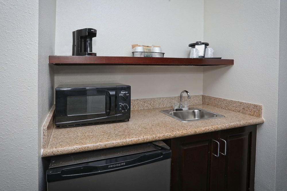 Fairfield Inn & Suites Charleston North Ashley Phosphate - photo 6