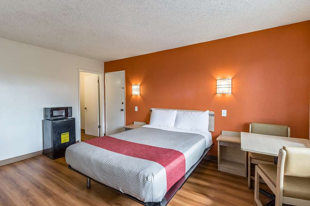 Motel 6 Beaverton OR - photo 8