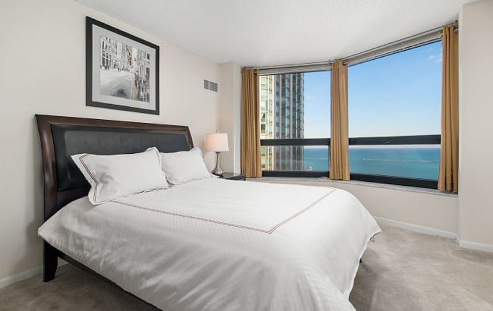 North Harbor Tower - photo 15