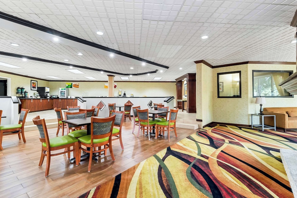 Quality Inn & Suites Florence Civic Center - photo 40