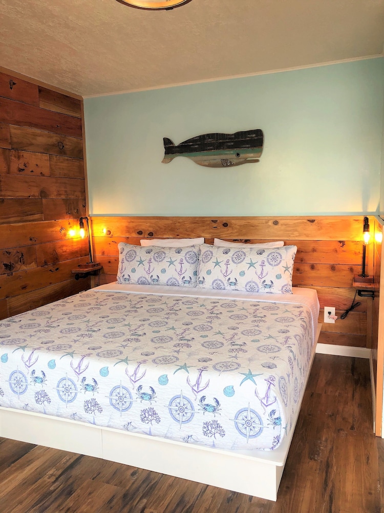 The Anchorage Motel - photo 12