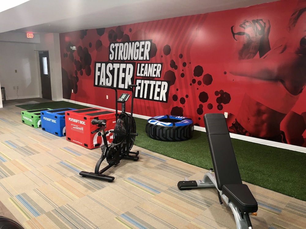 Holiday Inn Express and Suites Houston Westchase Westheimer by IHG - photo 63