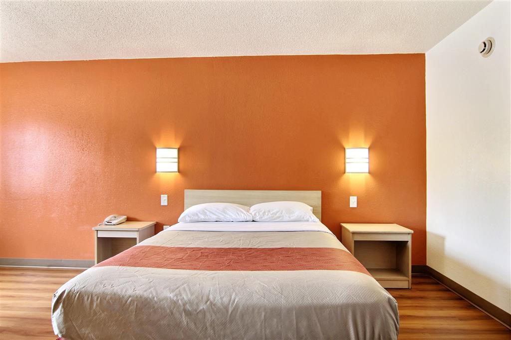 Motel 6 Middleburg Heights OH Cleveland - photo 14