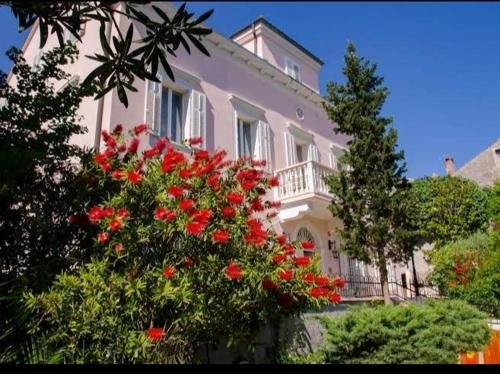 Villa Cassia — 4-Star Luxury Hotel in Mali Losinj, Croatia