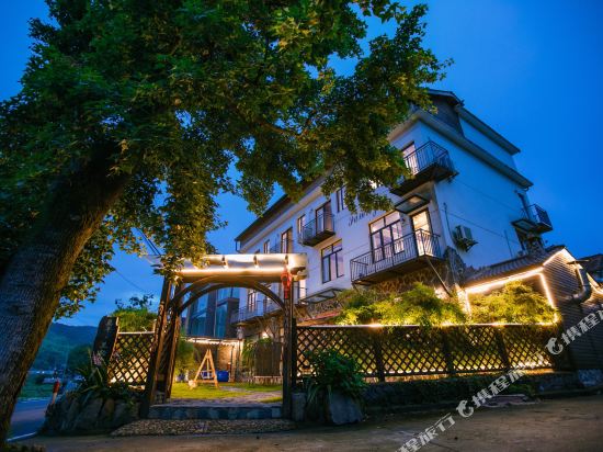Lanting Hotel - carbon neutral hotel in Deqing