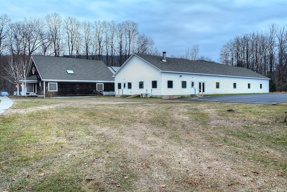 Colonial Motel And Spa - photo 46