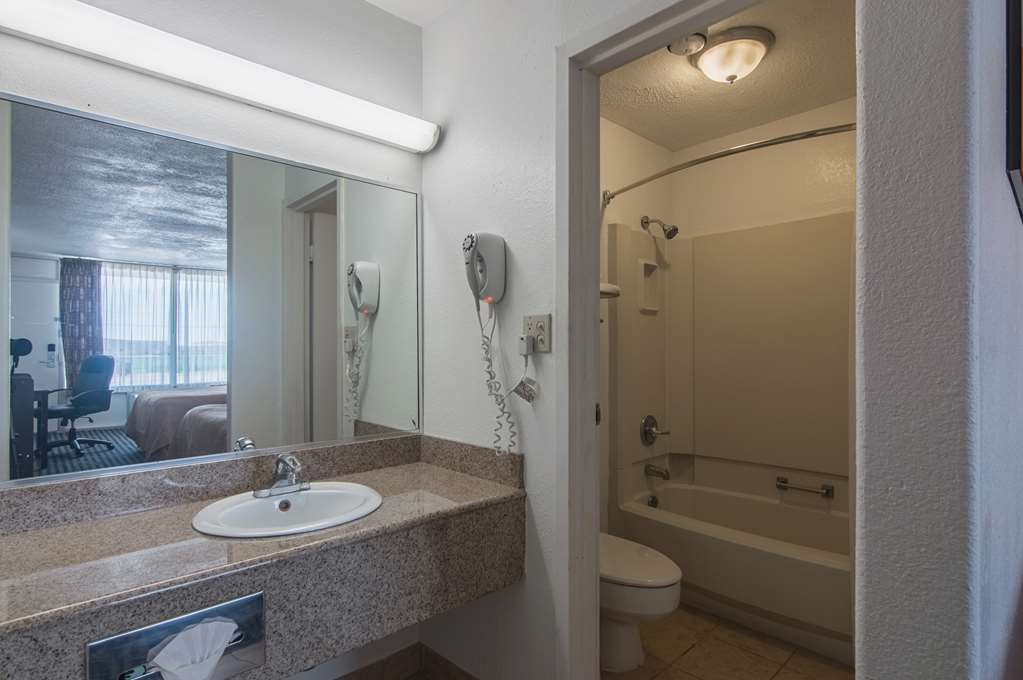 Motel 6 Liberal KS - photo 18