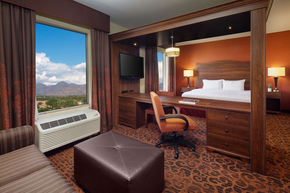 Hampton Inn & Suites Scottsdale at Talking Stick - photo 40