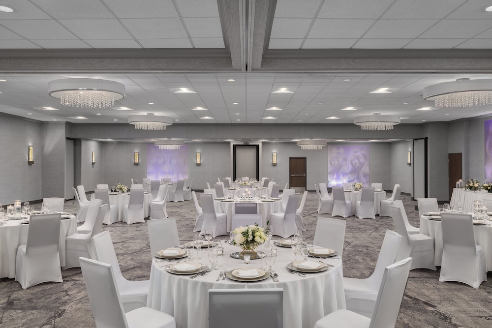 Holiday Inn Coralville Iowa City by IHG - photo 39