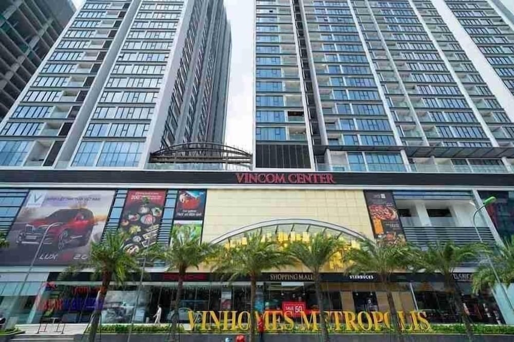 Hagi APT Vinhomes Metropolis in Ha Noi — 4-Star Luxury Hotel in Hanoi, Vietnam
