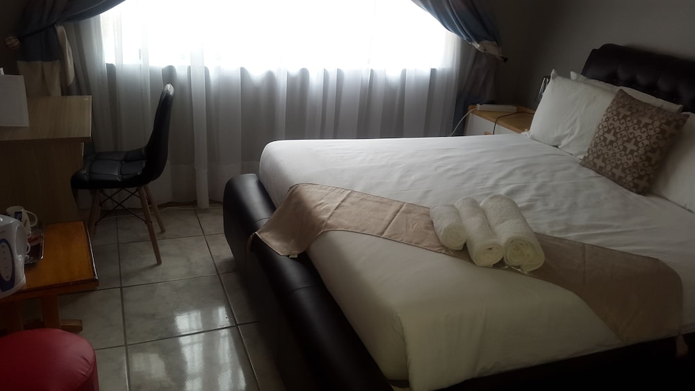 Tintech Bed & Breakfast — Francistown — photo 5