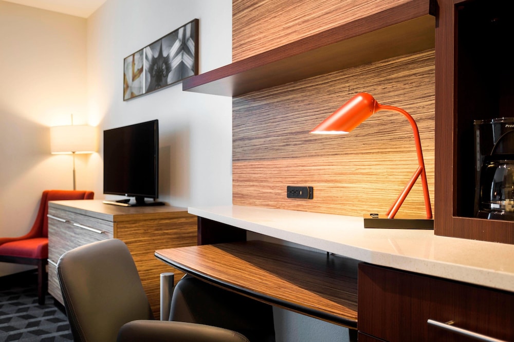 TownePlace Suites by Marriott San Mateo Foster City - photo 10